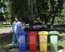 Львовян заставят сделать это: мусор - в обмен на гривны