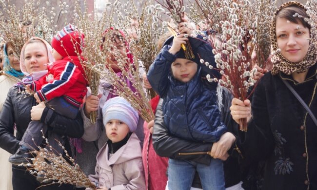 Сьогодні православні відзначають Вербну неділю