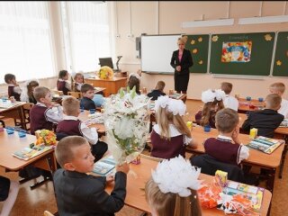 Вчителі, фото з відкритих джерел