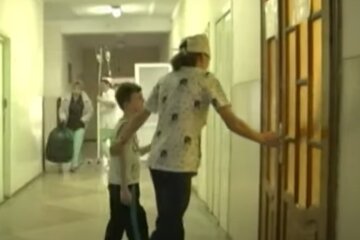 У Дніпрі агресивний собака пошматував дворічну дівчинку - зірвався в ланцюга, місто на вухах