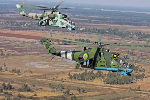 Українські пілоти на МІ-24 "вибили" бойовиків з лісу: потужне відео від першої особи
