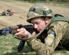 Українські герої відбили десятки атак путінських найманців