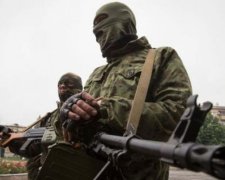 На Донбасі окупанти масово зводять рахунки з життям