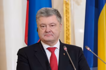 "Армія, мова, віра?": Порошенко взявся захищати російськомовних українців, відео