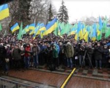 Украицы считают блокаду Донбасса временным явлением, - опрос