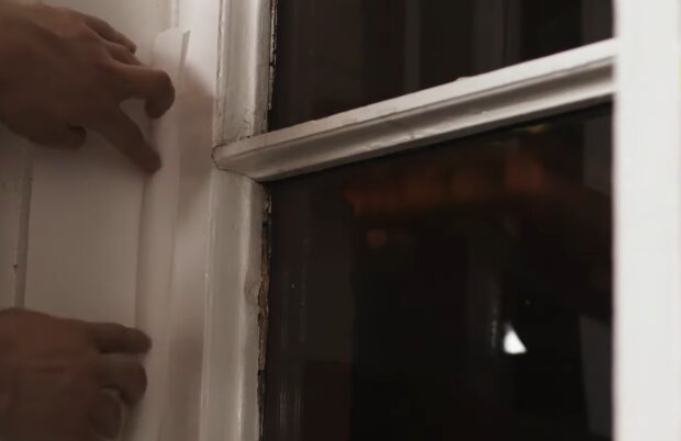 Утепление окна, скриншот с видео