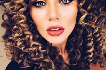 Седокова не удержала огромную грудь в шикарном платье: вишенка на торте