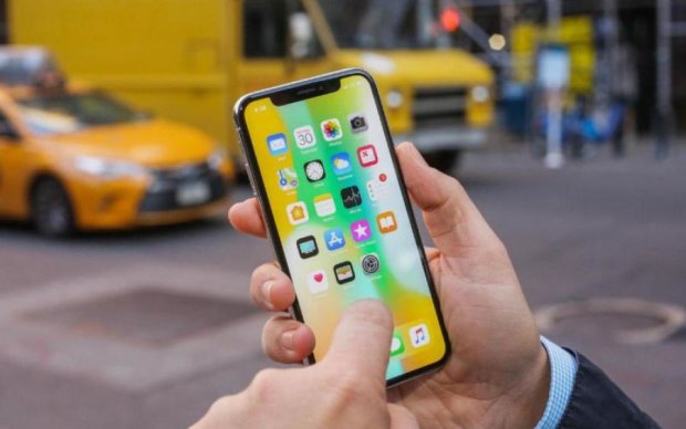 Ні дня без проблеми: iPhone X за $1600 розучився приймати дзвінки