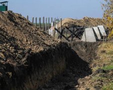 Невероятно: деньги с проекта "Стена" кто-то украл