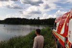 Під Києвом літак впав прямо у воду: водолази дістають тіла