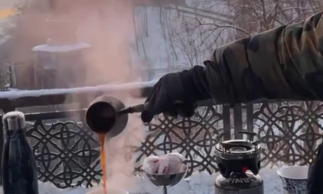 Зима, снег, кофе, фото из соцсетей