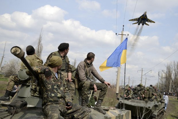 Воєнний стан в Україні: Томенко пояснив, що змінить указ президента