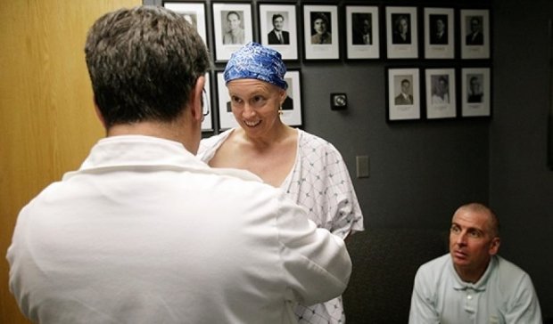 "Метод Джолі": врятувати груди або померти від раку