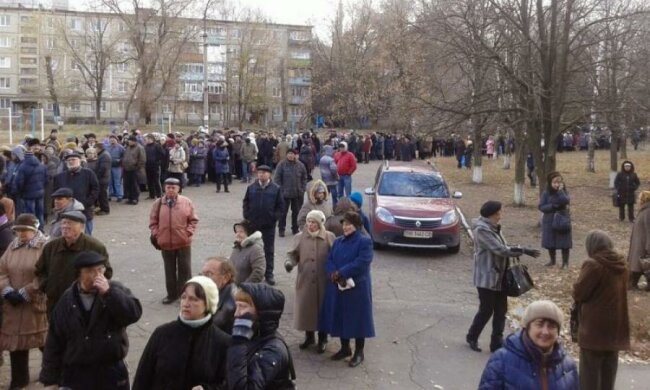 Суровые правила: как остаться живым в "стране" Плотницкого