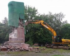 Мисливці за металом: вандали знищили найкращі пам'ятки нашої історії 