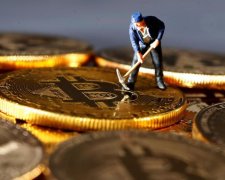 Курс біткоіна на 30 квітня: криптовалюта вперто стоїть на своєму