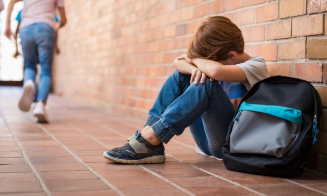 Наказание за булинг: в Украине впервые вынесли вердикт несовершеннолетнему, ответит по-полной