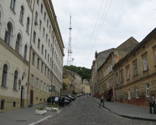 "Пограбування року": у Львові злодій-лузер взяв з собою "на справу" сходи, реготали навіть копи