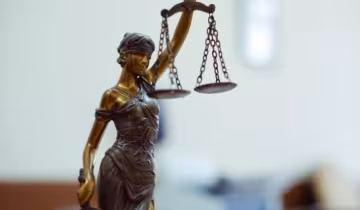 Порошенко звільнить ще 28 суддів