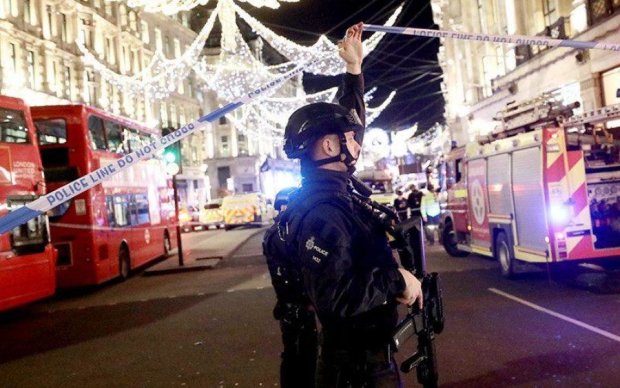 Потужний вибух на різдвяному ярмарку струсонув Лондон