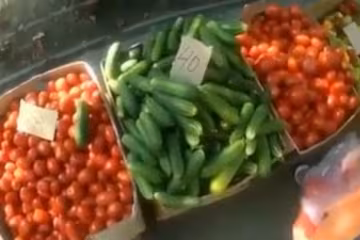 Продуктов в Крыму меньше не стало, но цены взлетели 
