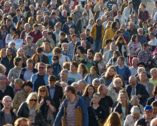 Українцям знову наобіцяли "золоті" зарплати, але не поспішайте радіти