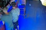 Котенок ворует деньги, скриншот