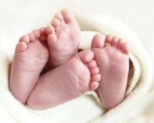 У В'єтнамі батьками двійнят виявилися різні чоловіки