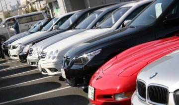 Українці стали купувати більше автомобілів
