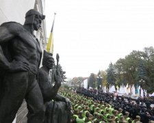 Протесты в Украине: активисты переключились на президента