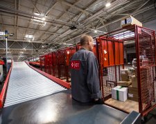 Нова Пошта влипла в гучний фінансовий скандал: наживаються на клієнтах