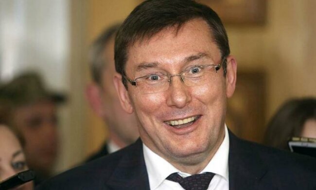 Луценко испортил депутатам праздник