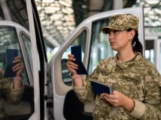 Чоловік з інвалідністю III групи перетинає кордон з документами