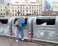 Фриган со Львова показал, как прожить без копейки в большом городе: на мусорках много вкусненького