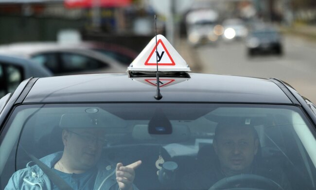 В Украине могут измениться правила сдачи экзамена на права