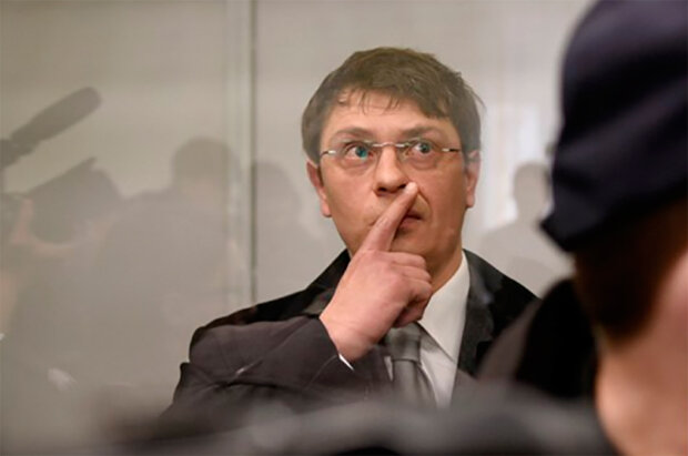 Свидетеля №1 против Порошенко заметили у посольства США: что пытался разузнать экс-нардеп