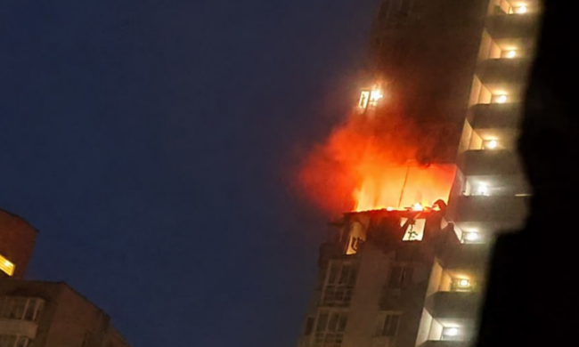 Дрони влучили в 24-поверхівку в Києві на рівні 20-го поверху: пожежі в трьох районах