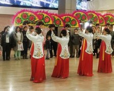 Кияни зіграли в пінг-понг з пандами на фестивалі #madeinchina (фото)