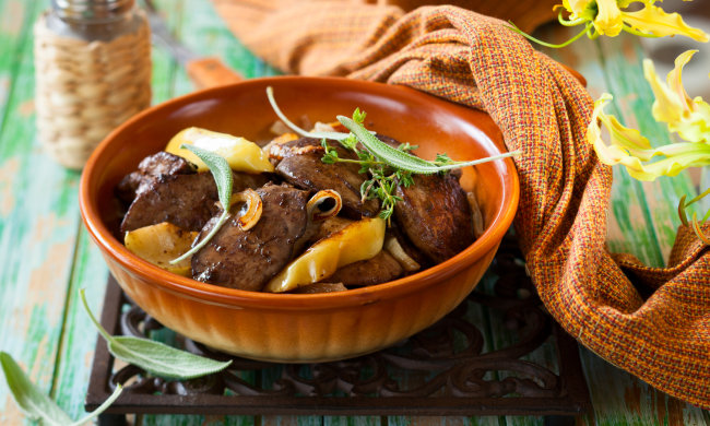 Рецепт курячої печінки з медовою цибулею