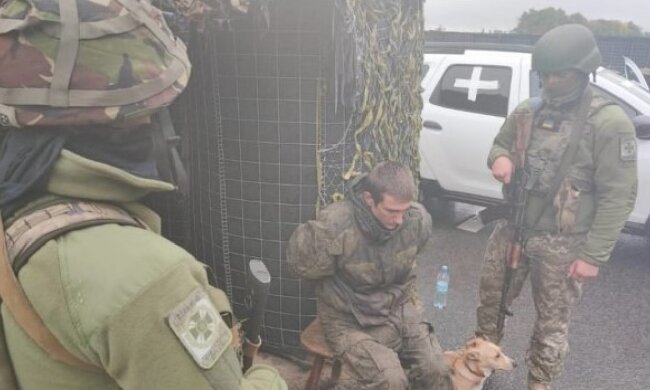 ЗСУ та полонений з рф. Фото: скриншотз відео