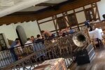 Слуги народу Зеленського в Дніпрі об'їлися італійськими делікатесами на 6 мінімалок