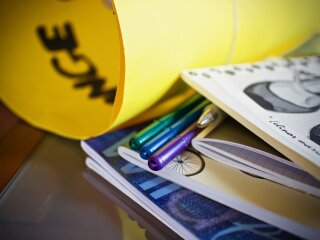 Набір канцтоварів зображення
