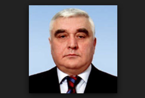Приставили пістолет до голови та вимагали платити: на Донбасі затримали скандального екс-регіонала