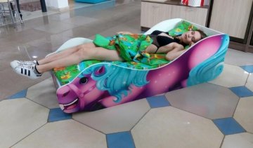 Воспитательницу детского сада уволили за откровенное фото