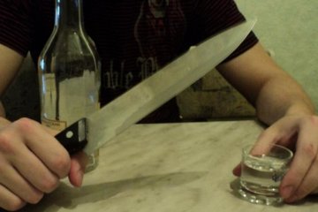 Українці влаштували криваву баню у гуртожитку: моторошні кадри