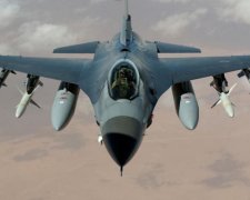 Винищувачі США відкрили вогонь по путінським штурмовикам