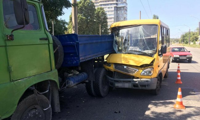 7 жінок прокатали в "маршрутці смерті": НП в Запоріжжі жахнула городян