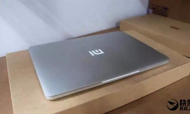 Появились фото китайского клона MacBook