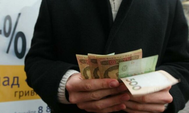 Доллар по 20: стало известно, чего не хватает гривне для счастья