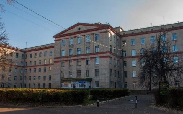 Нагадує концтабір: в мережі показали жахи українських лікарень